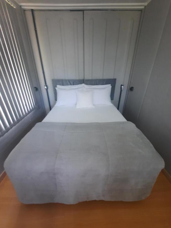 Container Guesthouse - 2 ウルビシ エクステリア 写真